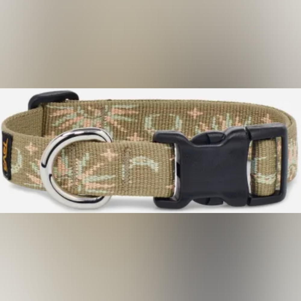 NWT Teva Sun & Moon Dog Collar